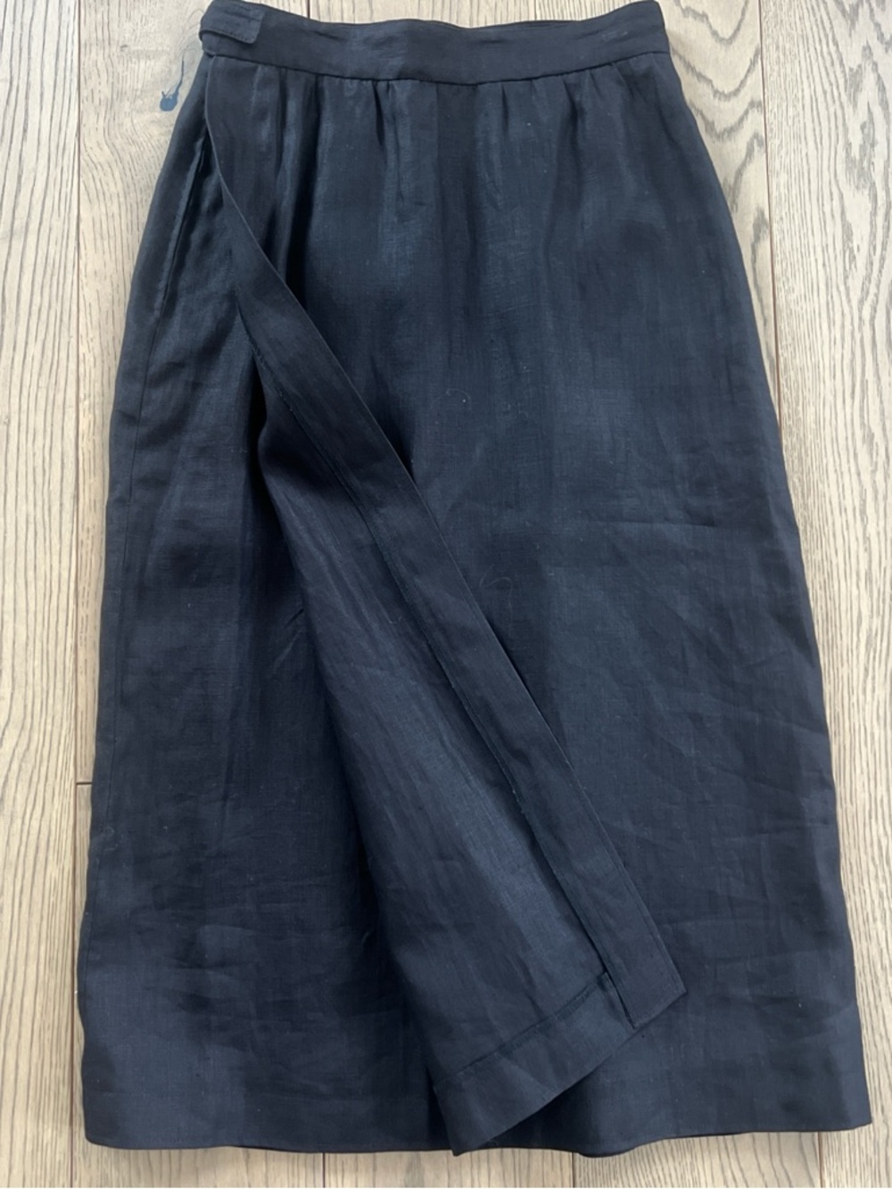 G Gucci Spa Vintage 1970’s Linen Made in Italy Midi Black Wrap Skirt Size 38